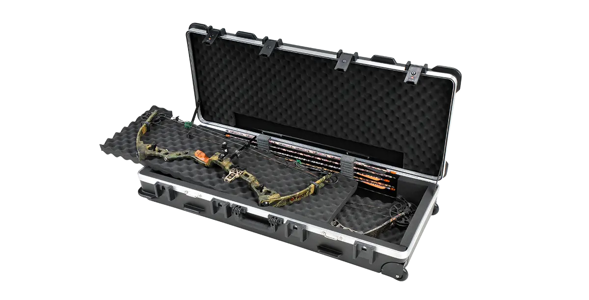 SKB ATA DOUBLE BOW CASE BLACK